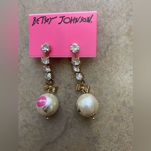 Betsey Johnson pearl earrings